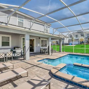 8br Luxury - Sleeps 22 - Near Disney With Pool & Hot Tub! Holiday home